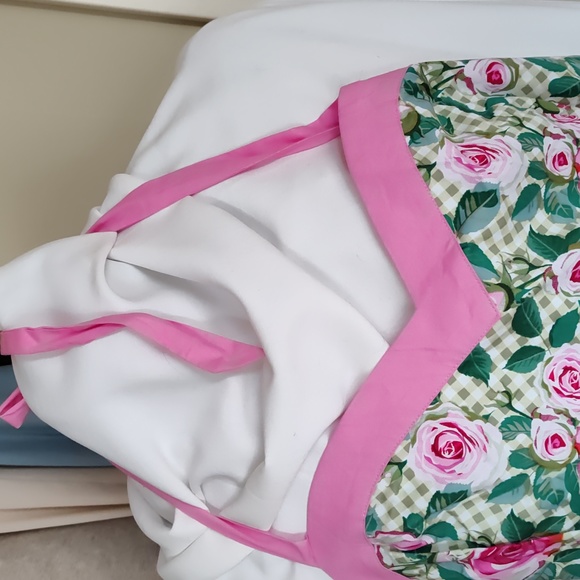 NWT Vivacious Vixen Halter Dress Pinup Roses 4X - Picture 2 of 7